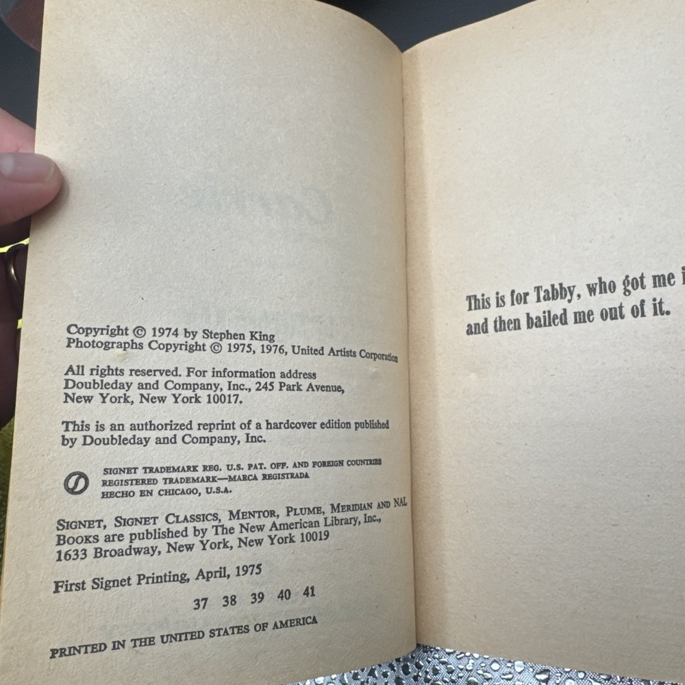 VTG Pb S. King Book - CARRIE - A Signet Book - April 1975 - Paperback See Pics - Picture 5 of 5